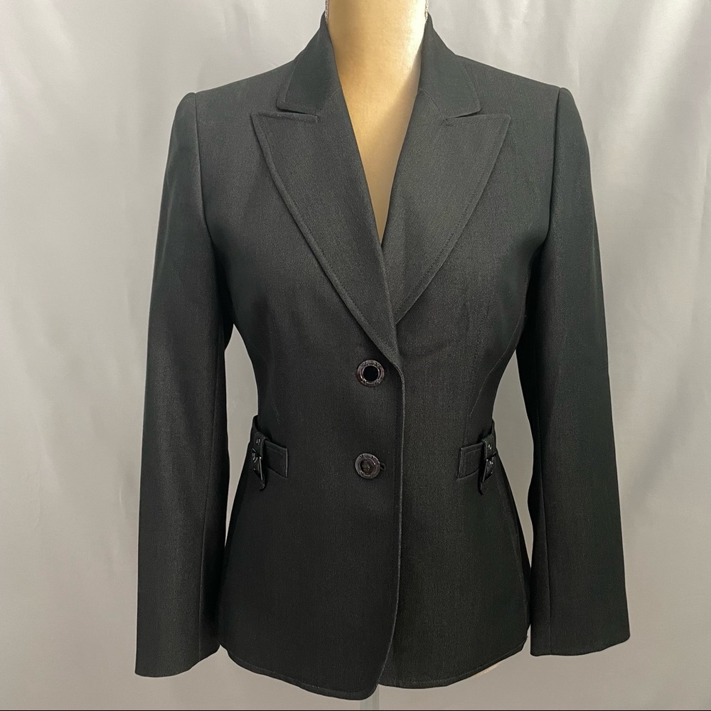 Tahari Arthur S. Levine gray blazer/jacket in a size 4P - Picture 3 of 13